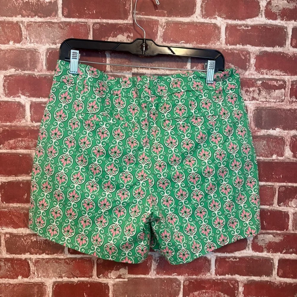Crown & Ivy Green and Pink Patterned Women's Shorts